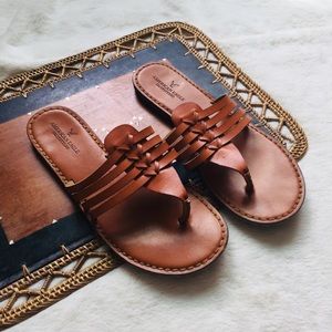American eagle sandals